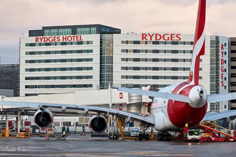 Rydges Sydney Airport front with Qantas jet in front